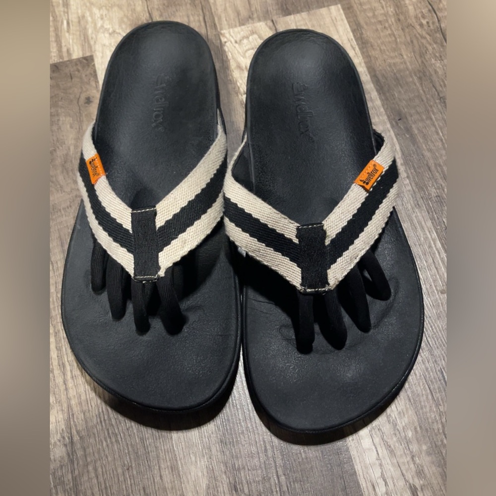 Wellrox Sandals
